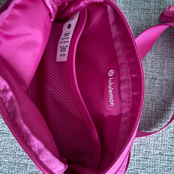 Lululemon mini belt bag - Picture 3 of 5